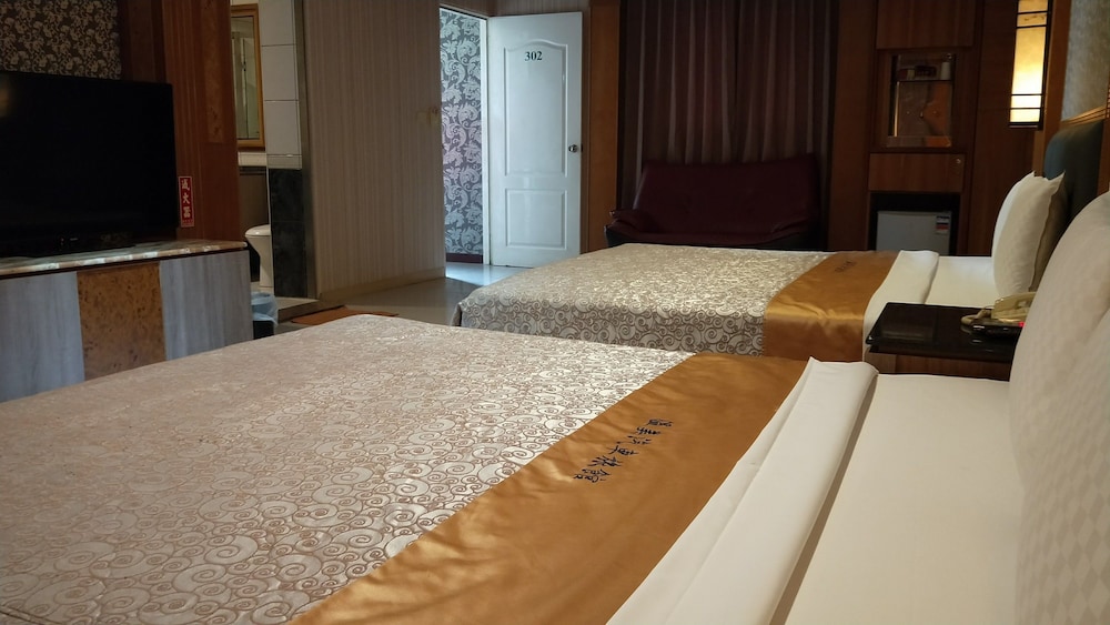 Business Quadruple Room photo 2