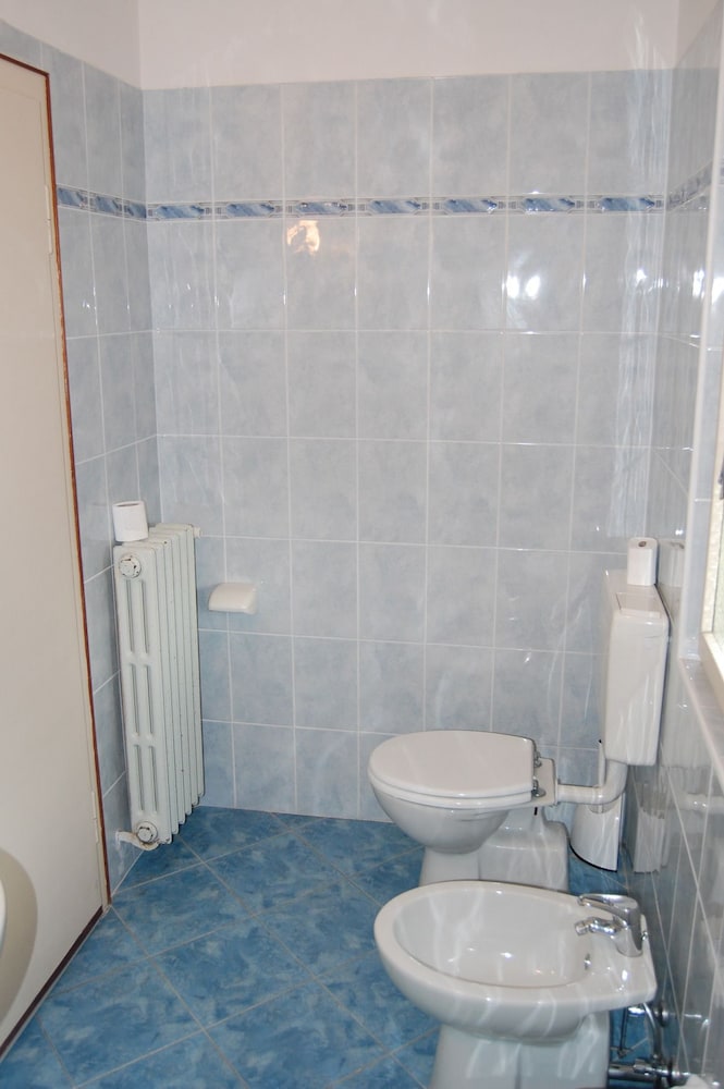 Double or Twin Room photo 3