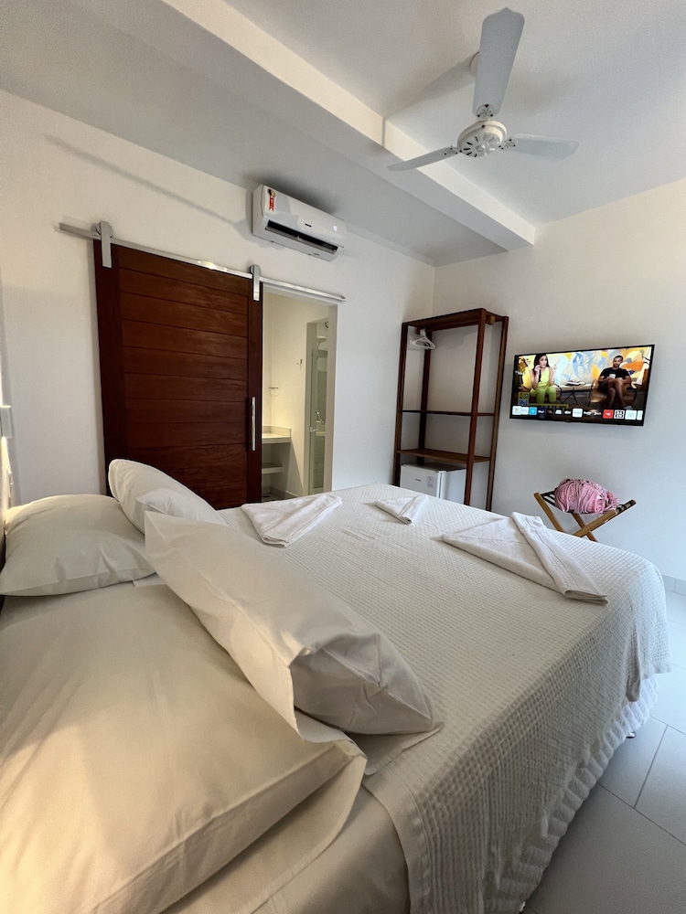 Standard Room, 1 Queen Bed