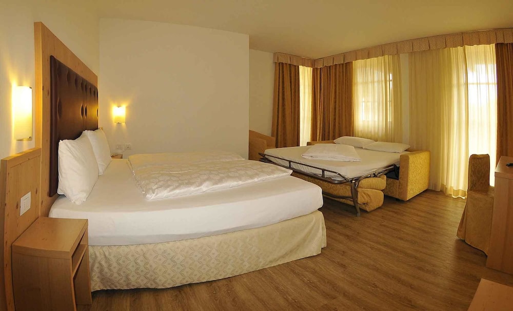 Classic Triple Room photo 1