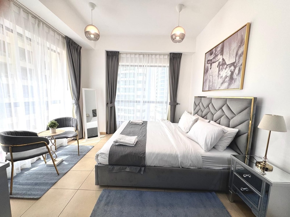 Deluxe Apartment, 1 Bedroom, Balcony, Marina View photo 3