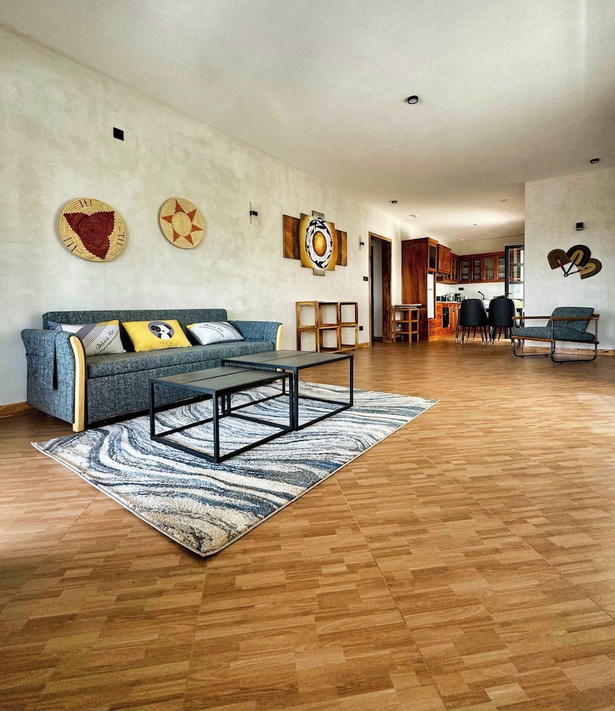 Family Apartment, Balcony, Mountain View