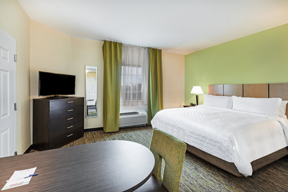 Suite, 1 Bedroom, Accessible (Mobility Roll-In Shower)