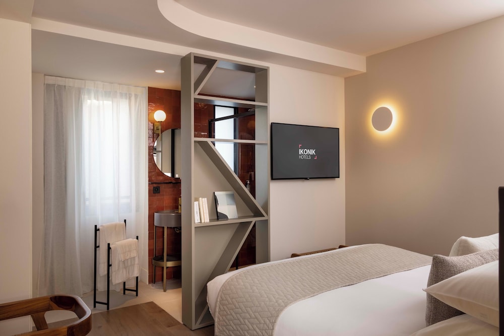 Superior Room - Photo 11