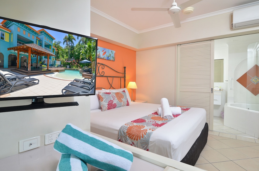 1 Bedroom Apartment (Adults Only) - Photo 4