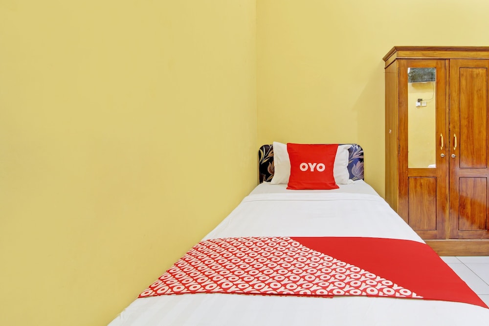 Standard Twin Room - Photo 10