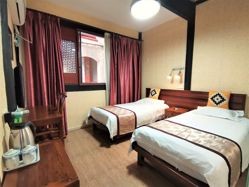 Standard Twin Room photo 3