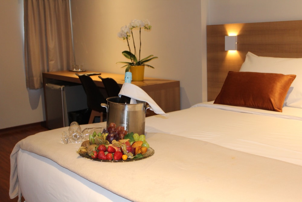 Luxury Room - Photo 8