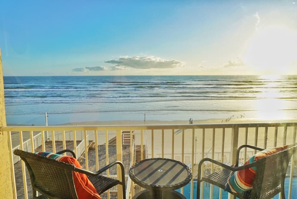 Luxury Room, 2 Queen Beds, Kitchen, Ocean View