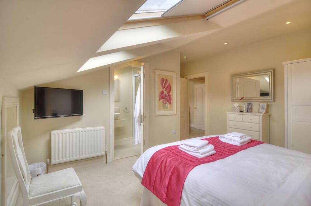 Deluxe Double Room, 1 Queen Bed photo 3