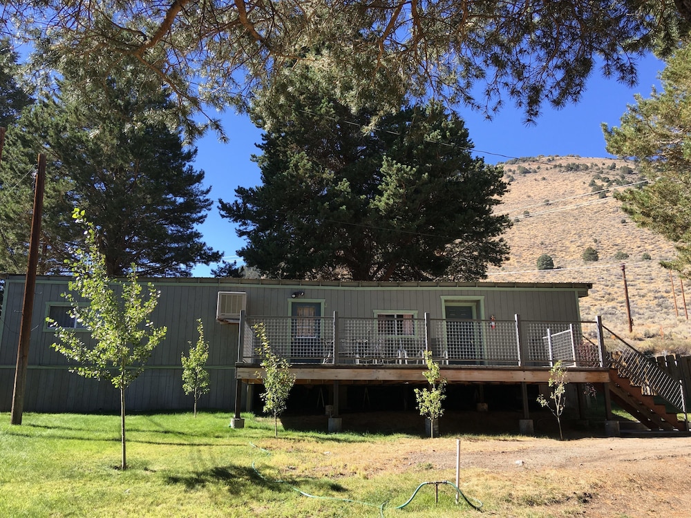Family House, 3 Bedrooms, 2 Bathrooms photo 1