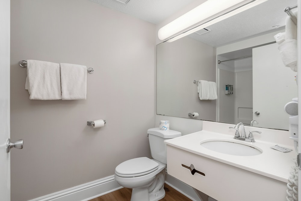 Suite, 2 Queen Beds - Photo 4