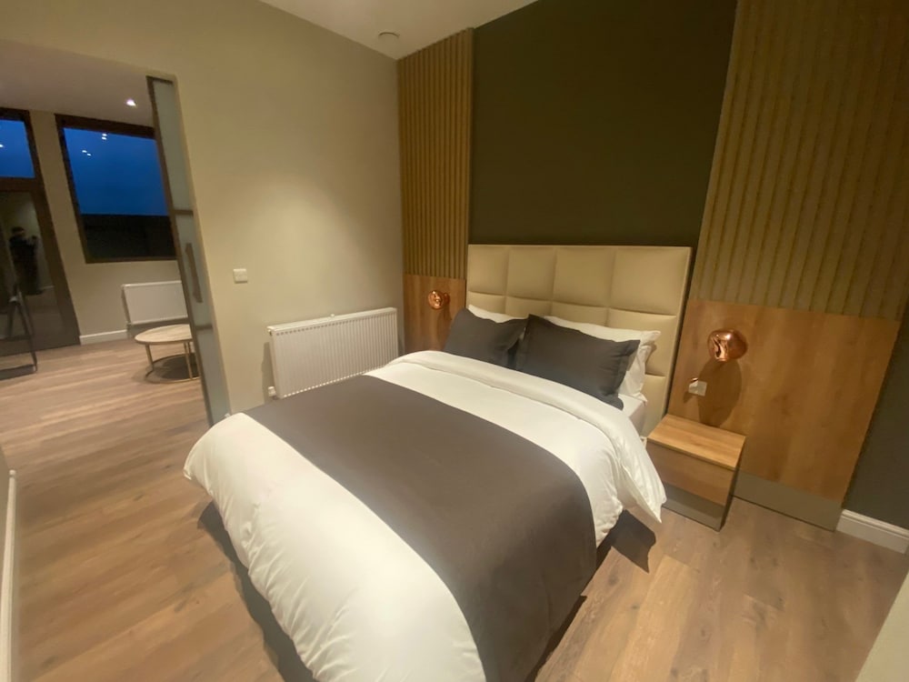 Luxury Quadruple Room