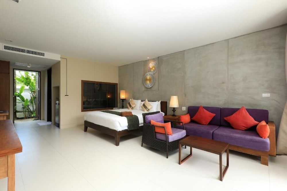 Superior Double Room, Non Smoking, Pool View photo 2
