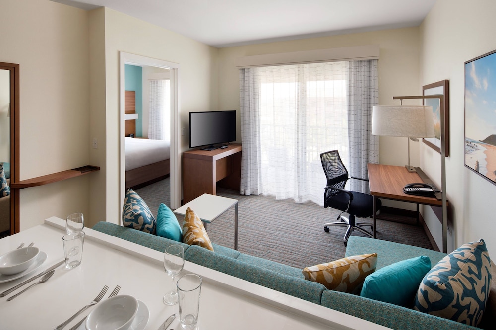 Suite, 1 Bedroom, Bathtub Grab Bars, Kitchen (Mobility Accessible, Balcony)