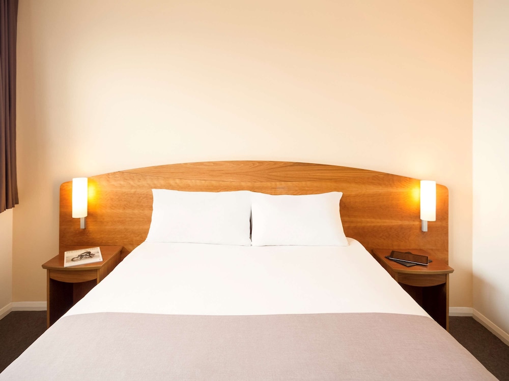 Room, 1 Double Bed - Photo 2