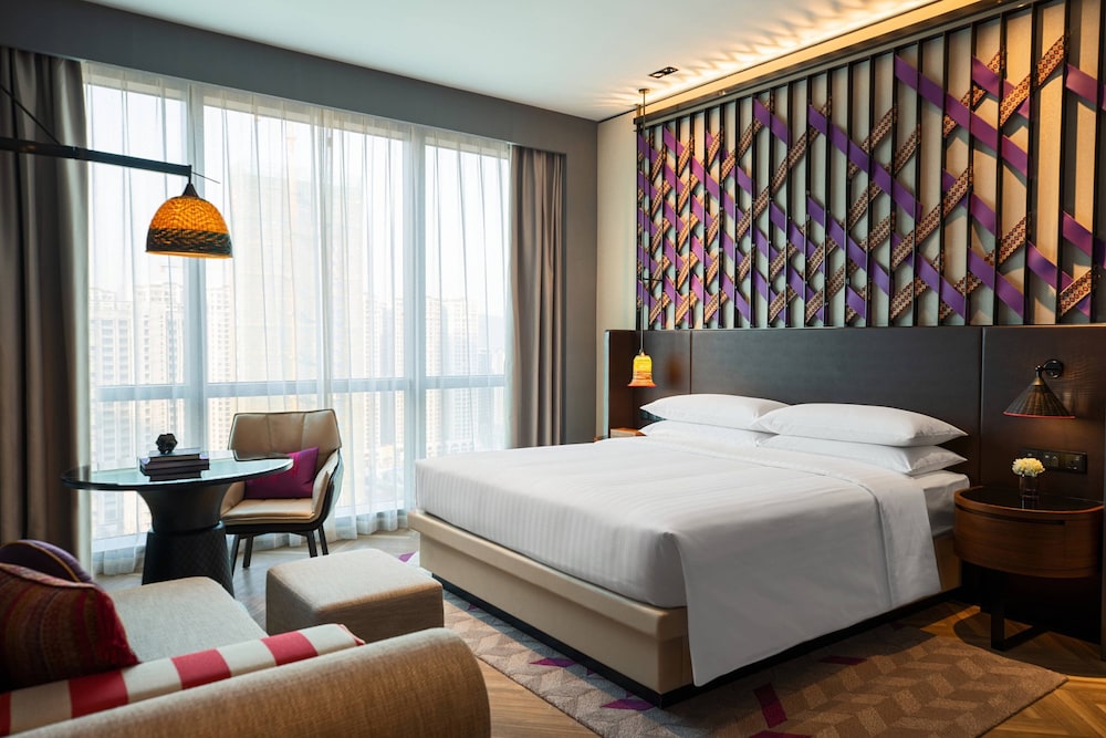 Room, 1 King Bed, City View photo 1