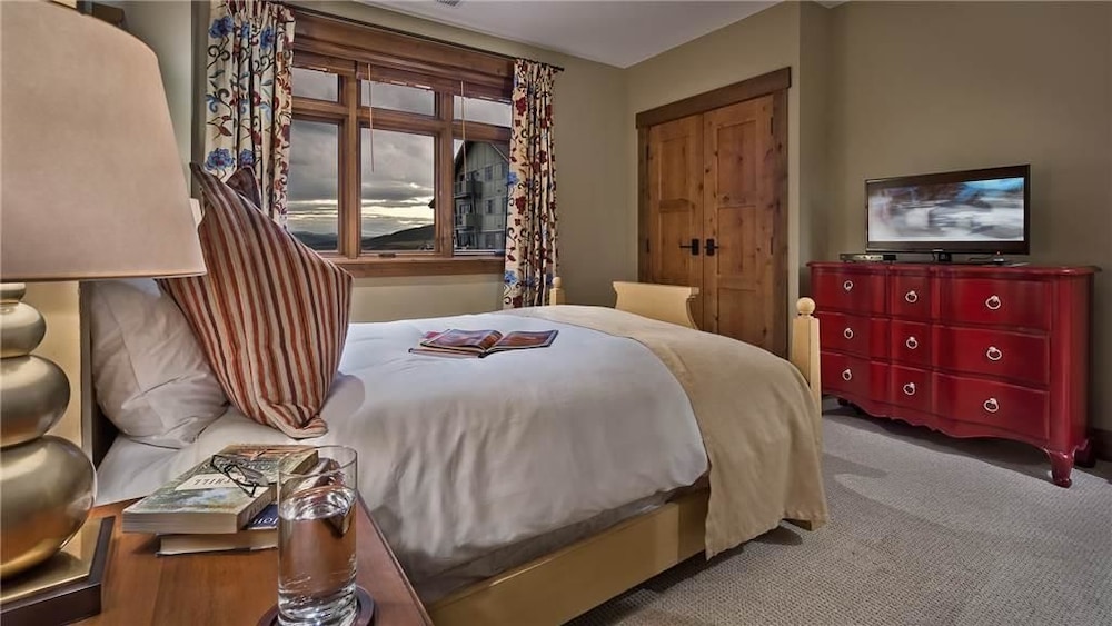 Condo, Multiple Beds, Mountain View (Wolf Mountain (#511) (Condo)) photo 1