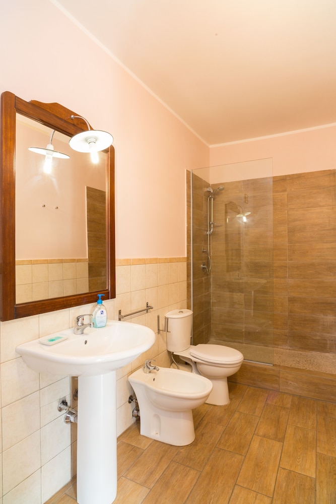 Double Room (Vulcano) photo 2