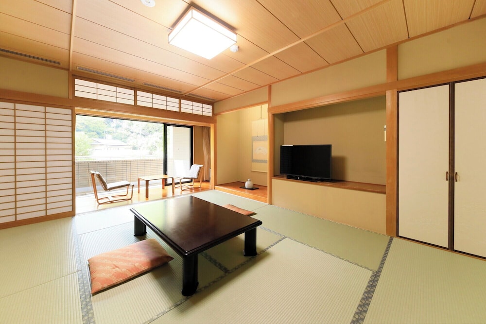 Basic Room, Non Smoking - Photo 1