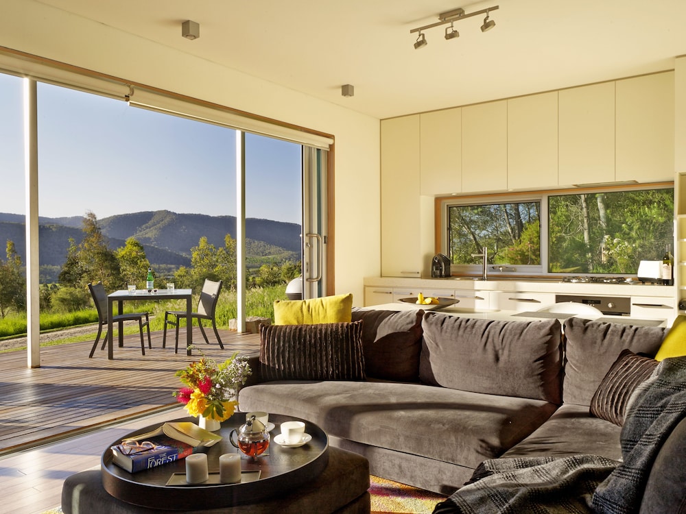Luxury Suite, 1 Bedroom, Non Smoking, Hot Tub (No. 5) photo 1