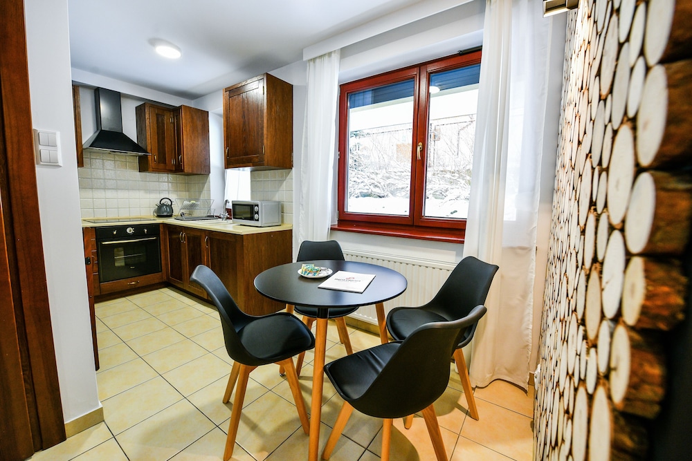 Classic Apartment - Photo 3