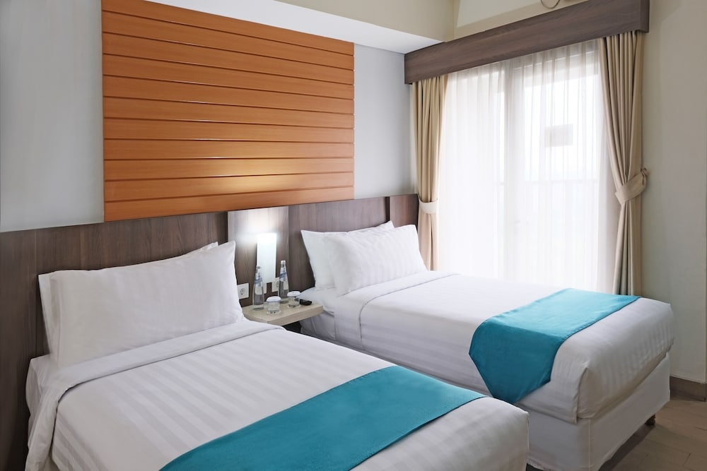 Deluxe Double Room, 1 King Bed photo 2