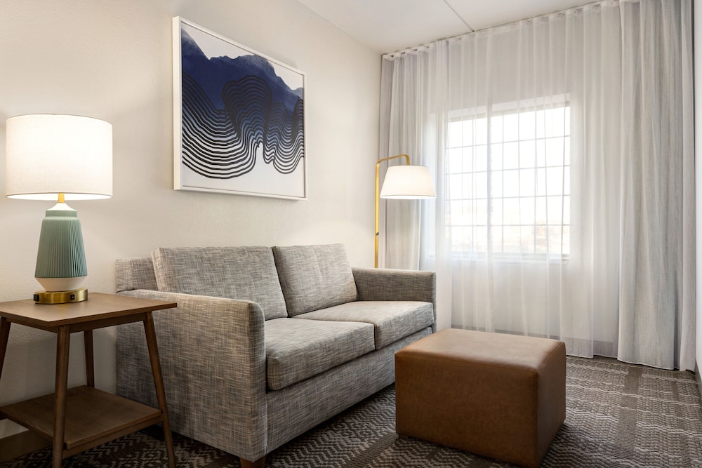 Suite, 1 Bedroom, Accessible, Kitchen (Mobility) - Photo 4