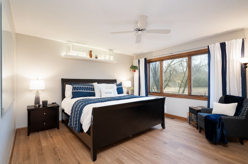 House, Multiple Beds, Patio photo 2