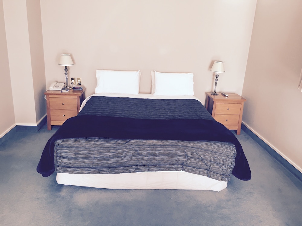 Efficiency, Room, 1 King Bed, Non Smoking - Photo 3