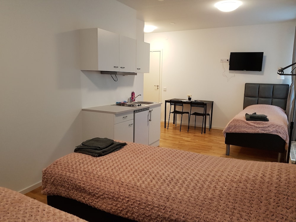 Family Triple Room, 1 Bedroom, Kitchenette photo 2