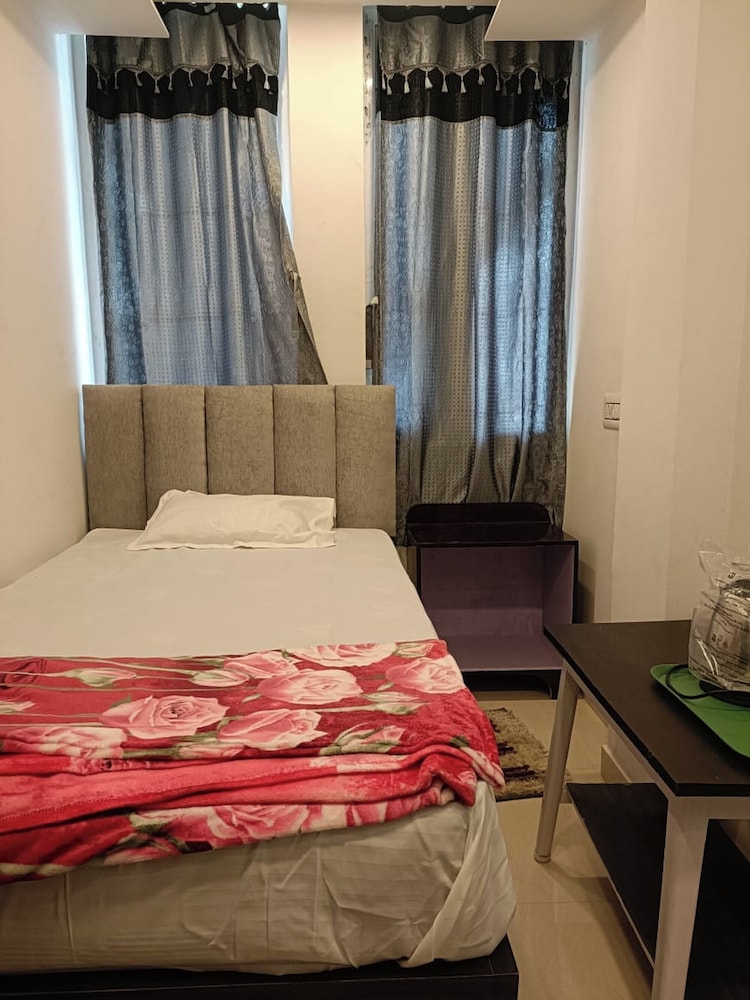 经典单人间，城市景观
