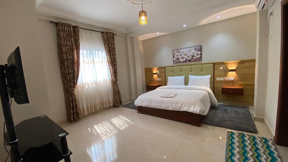 Superior Suite, City View photo 1