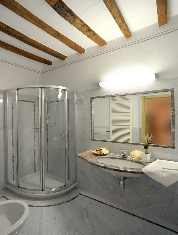 Classic Room - Photo 4