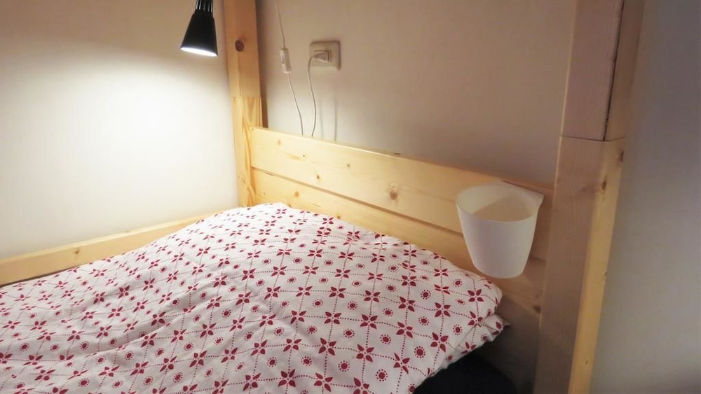 Economy Shared Dormitory, Mixed Dorm (8-Person in Room) photo 1