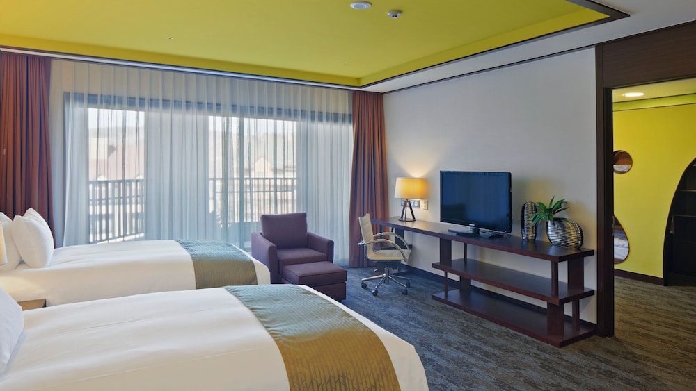 Suite, Multiple Beds (Slope View) - Photo 3