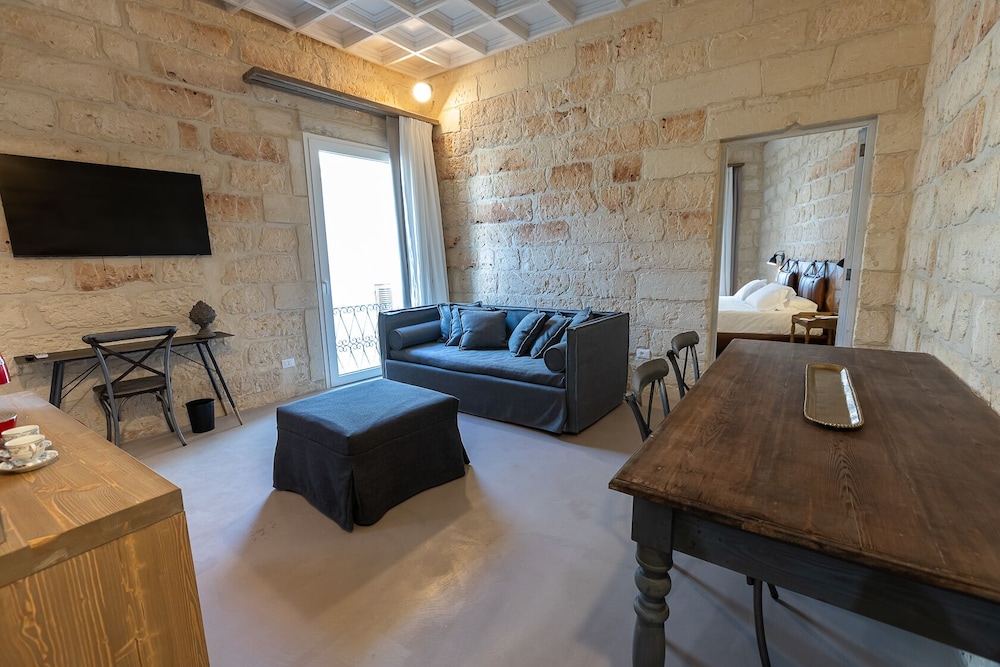 Premium Suite photo 2