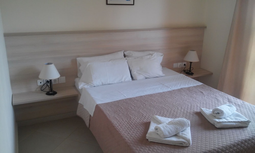 Triple Room, Pool View