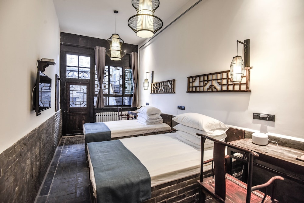 Standard Twin Bed Room