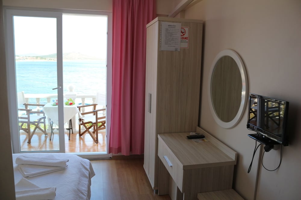 Classic Double Room, 1 Double Bed, Non Smoking photo 3