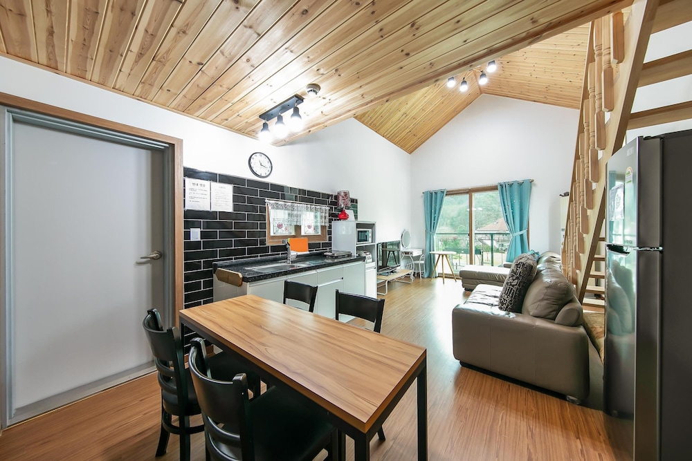 Basic Room, 1 Bedroom (201)