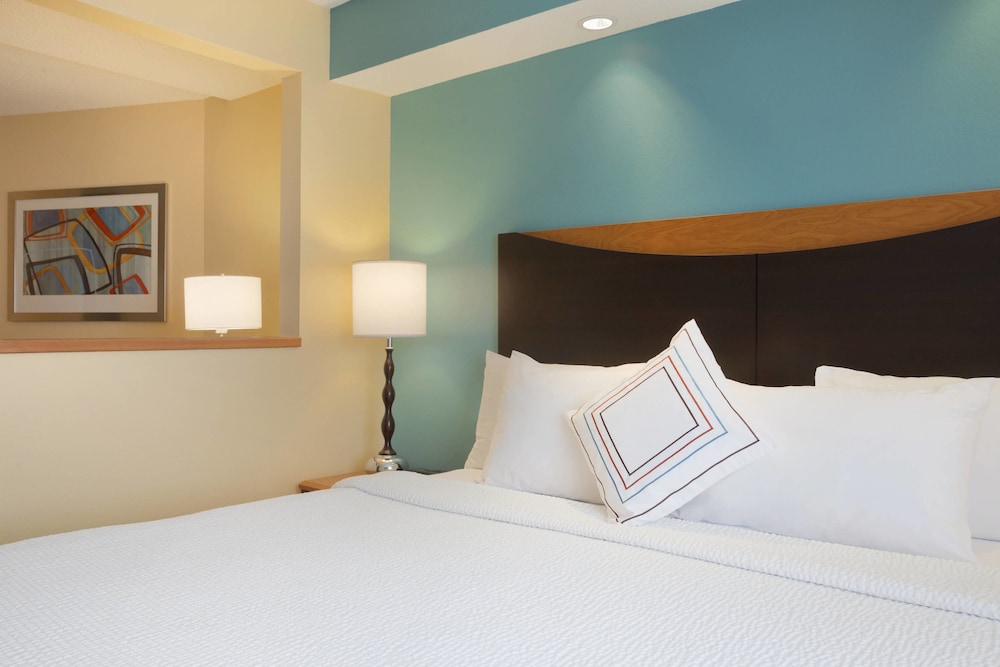 Executive Suite, 1 King Bed with Sofa bed - Photo 2