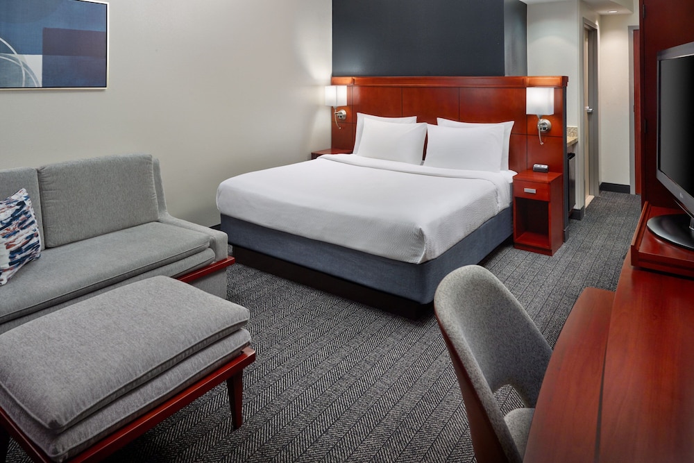 Basic Studio Suite, 1 Bedroom (Hearing Accessible) - Photo 1