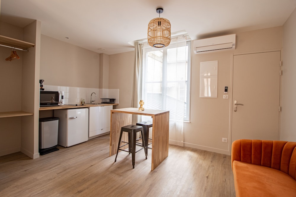 Studio Suite, Non Smoking, Kitchenette photo 3