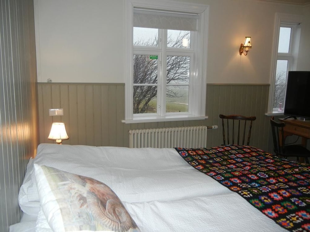 Double or Twin Room, Shared Bathroom (2) photo 2