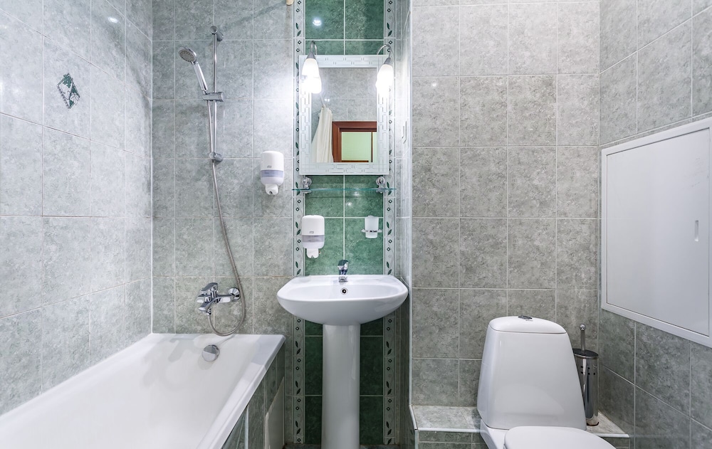 Standard Double or Twin Room photo 3
