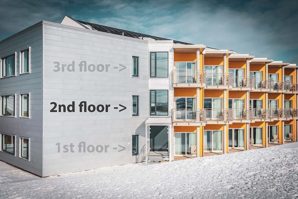 Superior Twin Room, Balcony, Courtyard Area