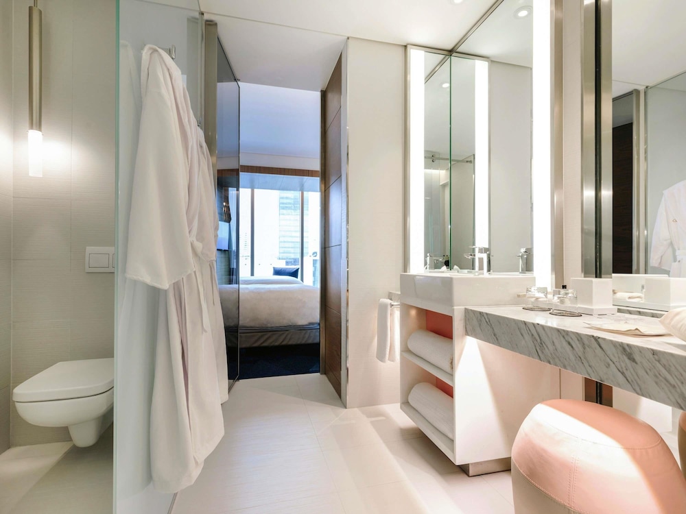Independence Superior Quadruple Room with Two Double Beds and 4 Adults Occupancy (Non Smoking) thumbnail 6