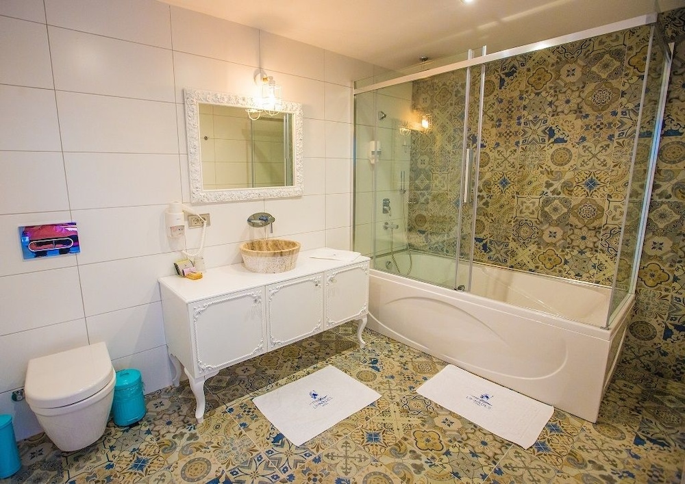 Deluxe Triple Room photo 2