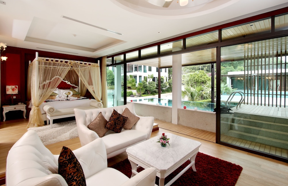 Suite, Private Pool - Photo 3